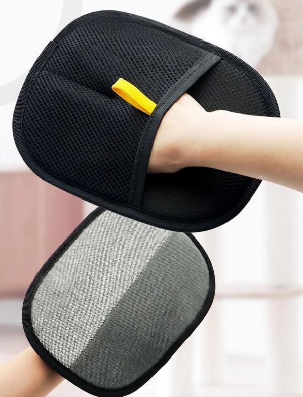 UrbanPanda FurEase Gloves